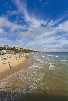England, Dorset, Bournemouth, Menschen am Strand - WDF001558