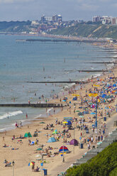 England, Menschen am Strand von Bournemouth - WD001566