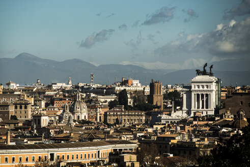Italien, Rom, Blick auf die Piazza Venezia und Altare della Patria bei Janiculum - KAF000065