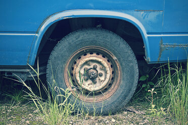 Austria, Close up of old tire - WVF000326