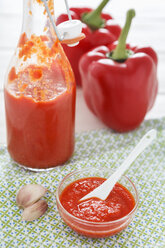 Bell pepper, bottle with pepper ketchup, close up - EVGF000069