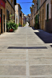 Spanien, Blick auf das Straßenbild - MH000117