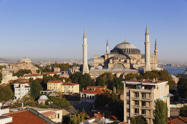 Türkei, Istanbul, Blick auf Hagia Sophia und Hagia Irene - SIEF003364