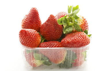 Strawberries on white background, close up - MAEF005964