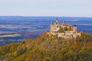 Deutschland, Baden Württemberg, Ansicht der Burg Hohenzollern bei Hechingen - WD001620