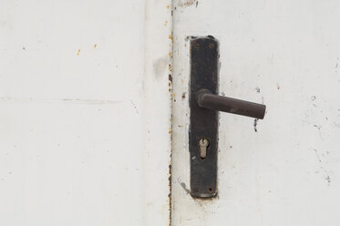 Germany, Rusted doorknob, close up - CRF002308