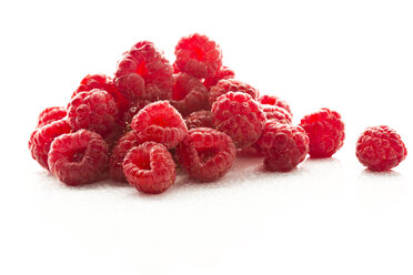 Raspberries on white background, close up - MAEF006100