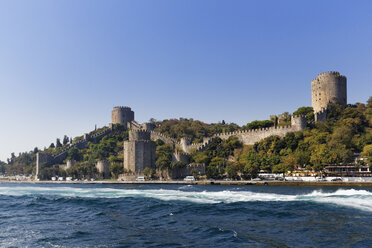 Türkei, Istanbul, Blick auf die Rumeli-Festung - SIEF003451