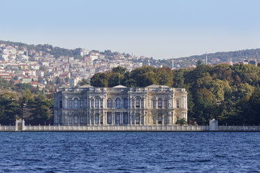Türkei, Istanbul, Beylerbeyi-Palast am Ufer des Bosporus - SIE003462