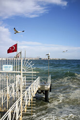 Türkei, Istanbul, Blick auf das Marmarameer - TK000002