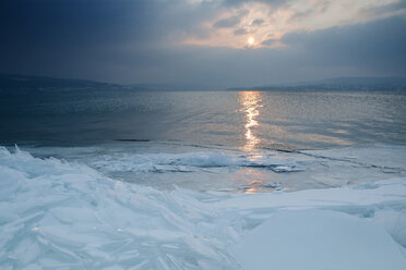 Germany, View of Lake Constance during winter - BST000012