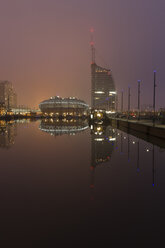 Germany, Bremerhaven, View of new harbour - SJ000007