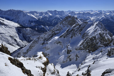 Germany, Bavaria, View of Karwendel mountains and Bavarian alps - ESF000338