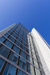 Germany, Baden Wuerttemberg, Stuttgart, View of modern office building - WDF001642