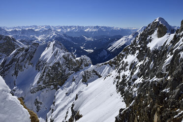 Germany, Bavaria, View of Karwendel mountains with Bavarian alps - ESF000348