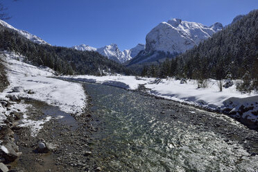 Österreich, Tirol, Blick ins Rissbachtal mit Rosskopfspitze - ESF000357