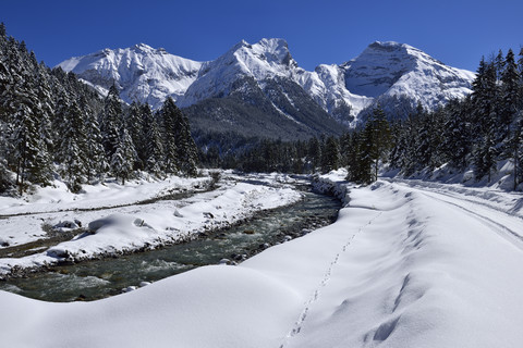 Österreich, Tirol, Blick auf das Rissbachtal, lizenzfreies Stockfoto