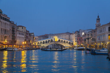 Italy, Venice, View of Grand Canal and Rialto bridge at dusk - HSIF000146