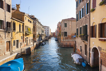 Italy, Venice, Sleepy canal in Dorsoduro - HSIF000226