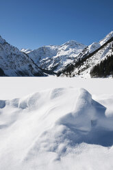 Österreich, Blick auf die Tannheimer Alpen - UMF000604