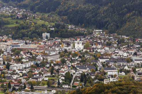 Österreich, Vorarlberg, Blick auf Gotzis und das Rheintal - SIEF003633