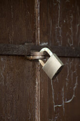 Germany, Bavaria, Wuerzburg, Padlock on door, close up - ND000382