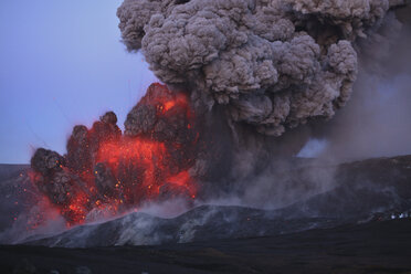 Iceland, View of lava erupting from Eyjafjallajokull - MR001409