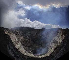 Vanuatu, Insel Ambrym, Blick auf die Eruption am Marum-Lavasee - MR001423