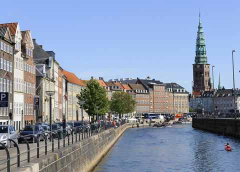 Dänemark, Kopenhagen, Blick auf den Frederiksholm Kanal, lizenzfreies Stockfoto