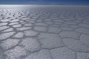 Bolivien, Blick auf den Salar de Uyuni - RM000589