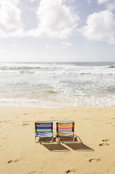 USA, Hawaii, Beach chairs by beach - SKF001253