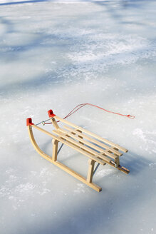 Germany, Sledge on snow - TKF000119