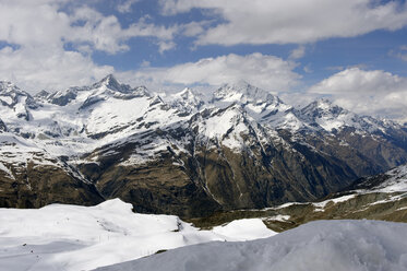 Switzerland, Wallis, View of Gorner Ridge - LB000045