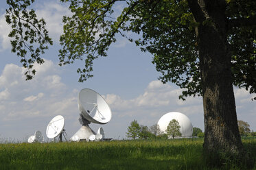 Germany, Bavaria, View of Satellite dish at Raisting - CR002417