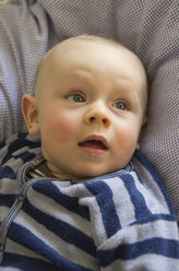 Germany, Hesse, Frankfurt, Cute baby boy, close up - MUF001331