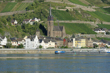 Deutschland, Rheinland-Pfalz, Ansicht der St. Bonifacius-Kirche - LB000076