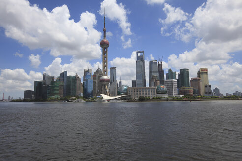 China, Shanghai, View of Shanghai World Financial Center - KSW001053
