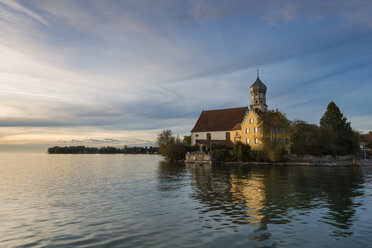 Germany, Bavaria, View of St George church on Lake Constance - EL000032