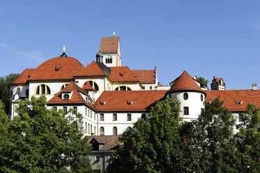 Deutschland, Bayern, Blick auf die Abtei St. Mang - LH000123