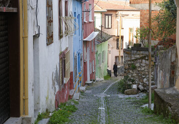 Türkei, Gasse in der Altstadt von Ayvalik - SIE003701