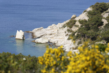 Türkei, Blick auf die Küste zwischen Foca und Yenifoca - SIEF003721