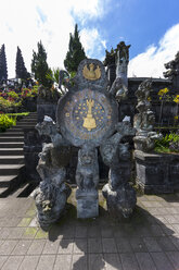 Indonesien, Statue im Heiligtum des Tempels Pura Penataran Agung - AMF000092