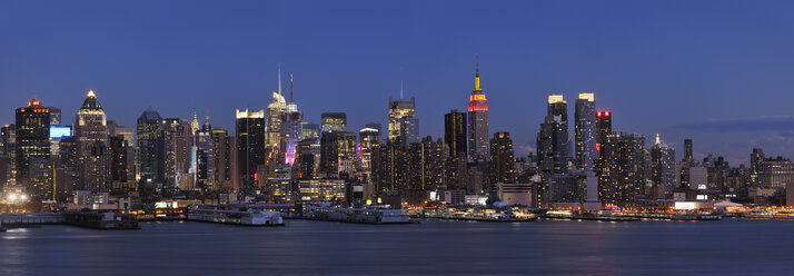 USA, New York State, New York City, Blick auf Manhattan mit Hudson River - RUEF001065