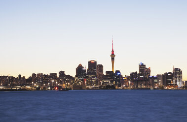 New Zealand, Auckland, View of city - GW002186