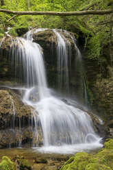 Deutschland, Baden Württemberg, Muehlbach, Wasserfall - ELF000153