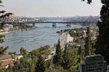 Turkey, Istanbul, View from Pierre Loti Hill to Golden Horn - SIEF003777