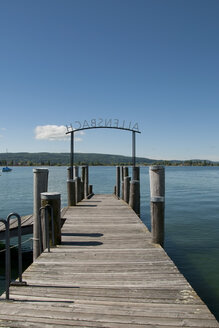 Germany, Baden Wuerttemberg, View of pier at Allensbach - BST000068