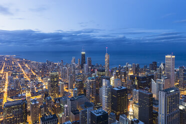 USA, Illinois, Chicago, Blick vom Willis Tower auf den Michigansee - FOF005092