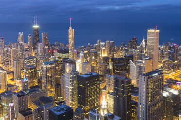 USA, Illinois, Chicago, Blick vom Willis Tower auf den Michigansee - FOF005095