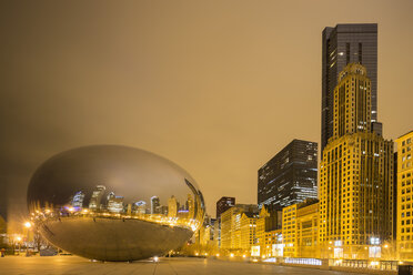United States, Illinois, Chicago, View of Cloud Gate and Millennium Park - FO005127